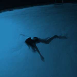 Gravagerz x Kiki Wera – Pool