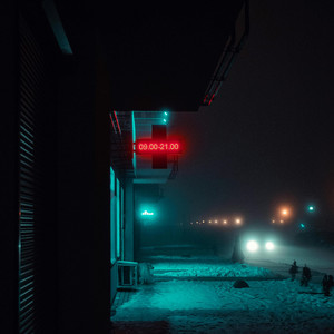 Neon FM: Fresh Signals