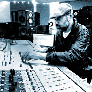 Dave Lee’s Record Box – NEW SONGS ADDED